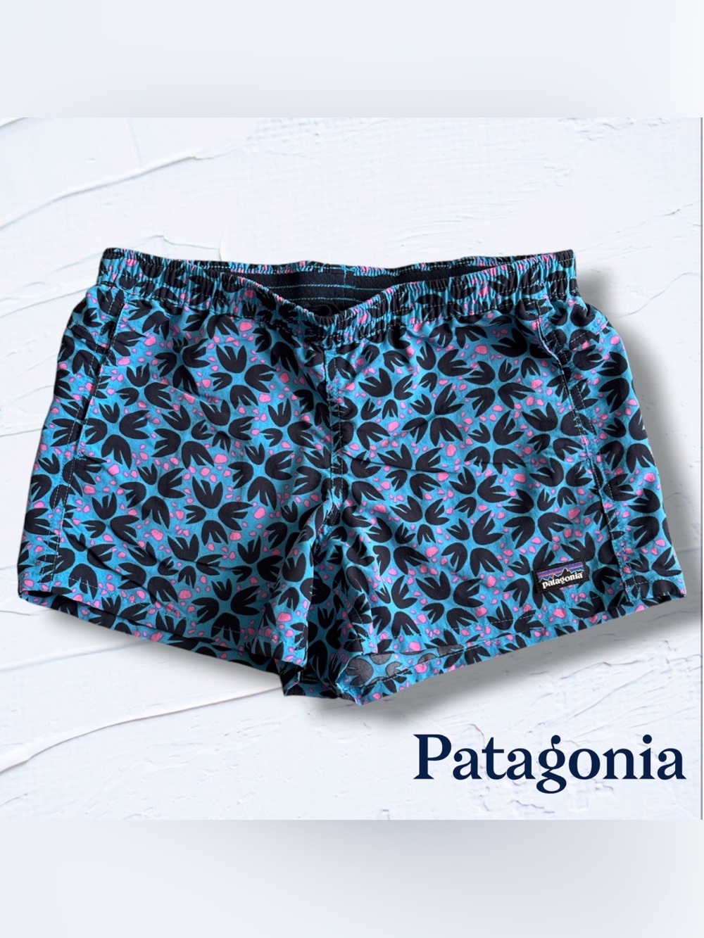 Patagonia Girls Baggies Shorts XL Pollen Confetti Joya Blue 67066
Woman’s